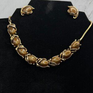 Vintage Trifari Signed Tigers Eye Set Choker Necklace 16" & Clip Earrings